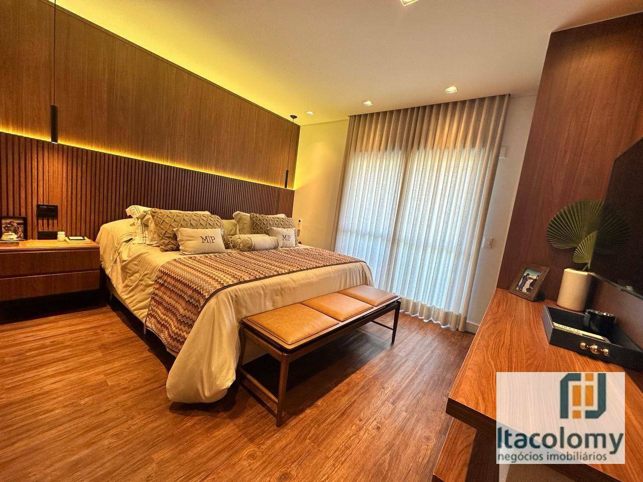 Apartamento à venda com 3 quartos, 200m² - Foto 15