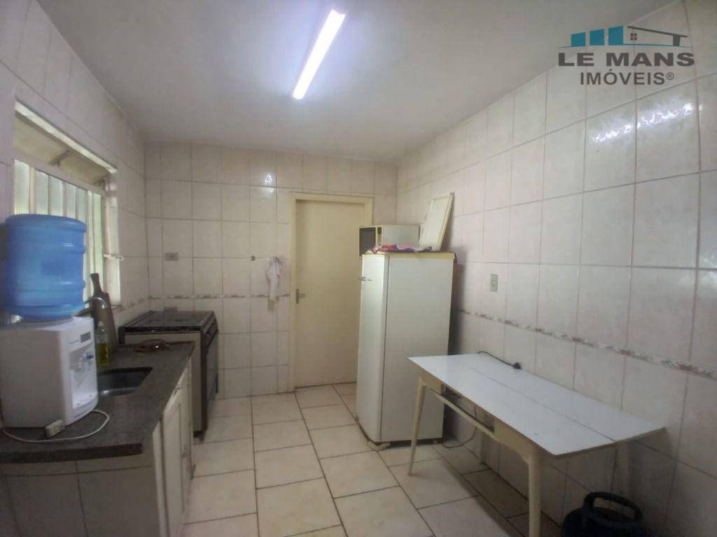 Chácara à venda com 3 quartos, 300m² - Foto 8