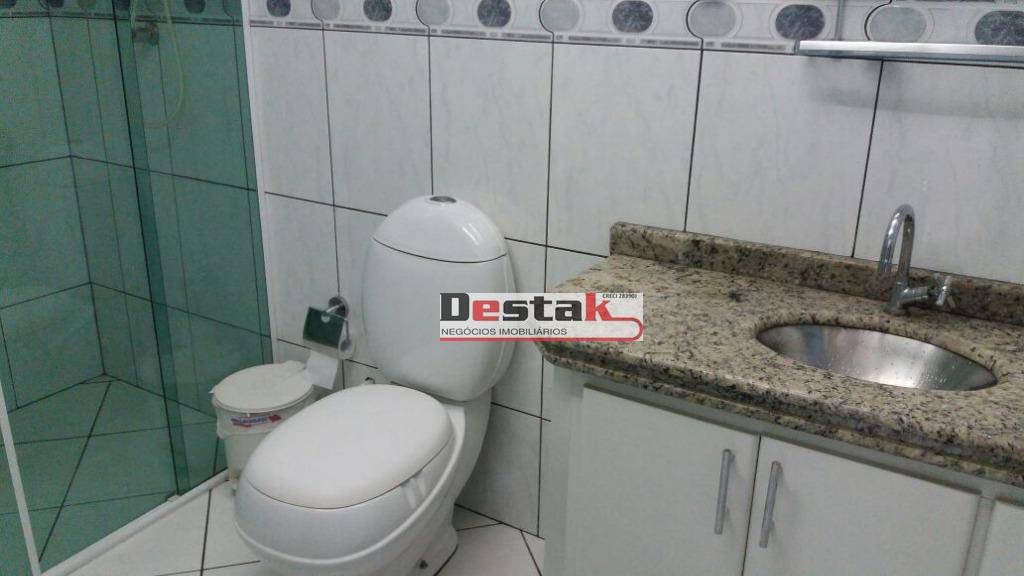 Sobrado à venda com 3 quartos, 300m² - Foto 15