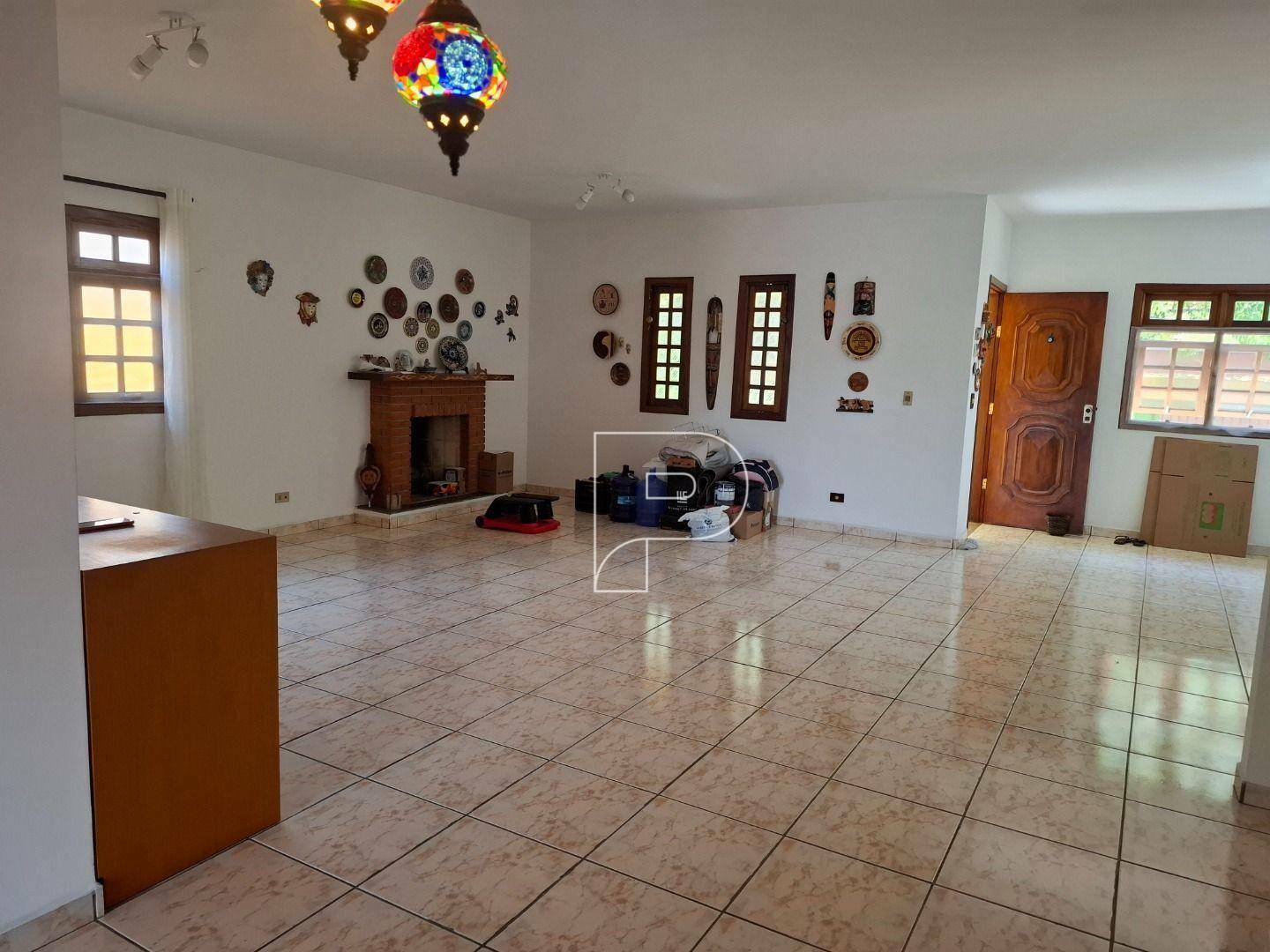 Casa de Condomínio para alugar com 3 quartos, 400m² - Foto 7