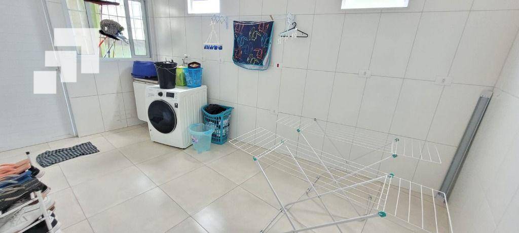 Sobrado à venda com 3 quartos, 181m² - Foto 14