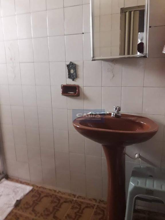 Casa à venda com 8 quartos, 200m² - Foto 10