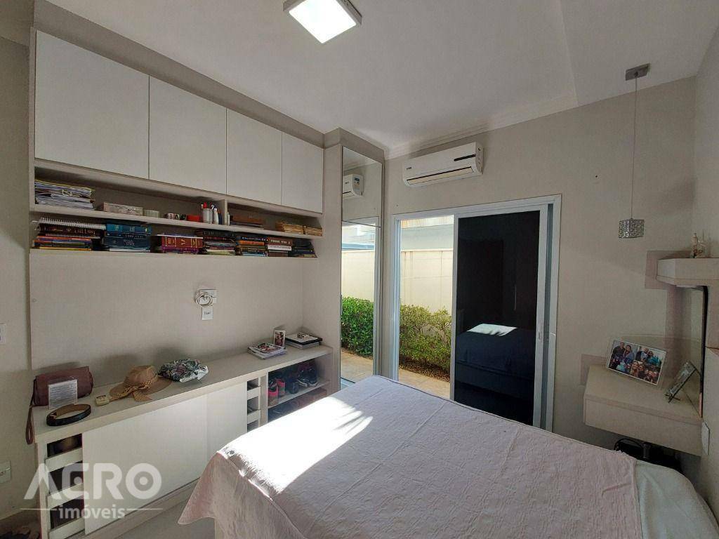Casa de Condomínio à venda com 3 quartos, 210m² - Foto 20