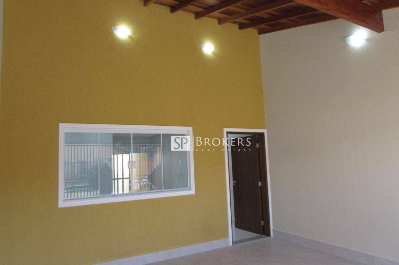 Casa à venda com 3 quartos, 120m² - Foto 1