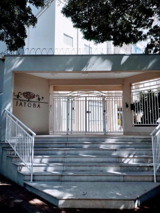Apartamento à venda com 3 quartos, 120m² - Foto 2
