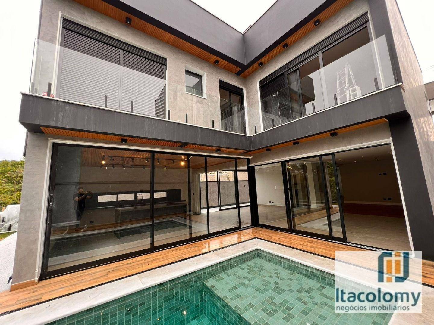 Casa de Condomínio à venda com 3 quartos, 318m² - Foto 29