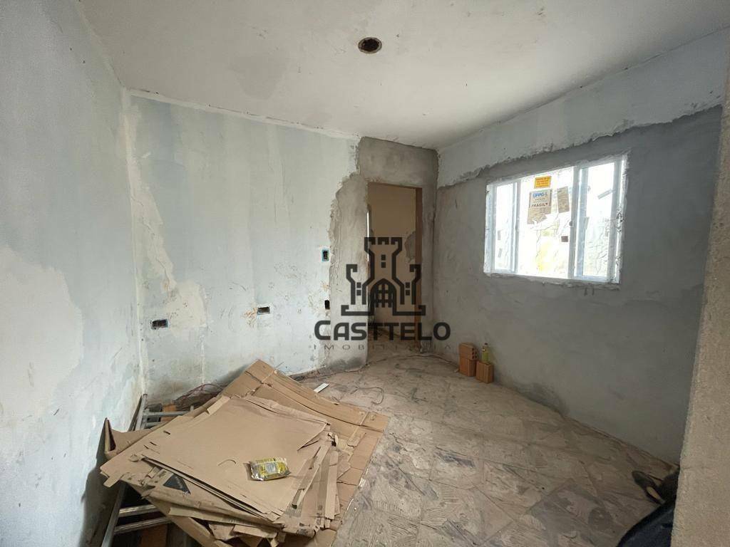 Casa à venda com 4 quartos, 180m² - Foto 16