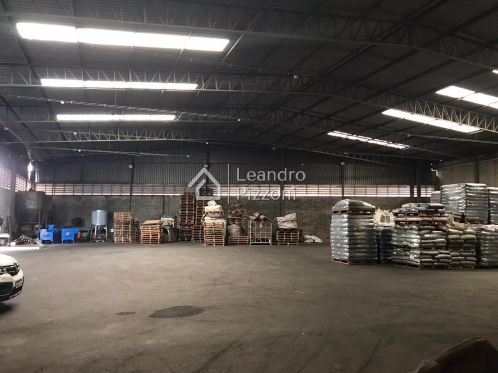 Depósito-Galpão-Armazém para alugar, 1500m² - Foto 1