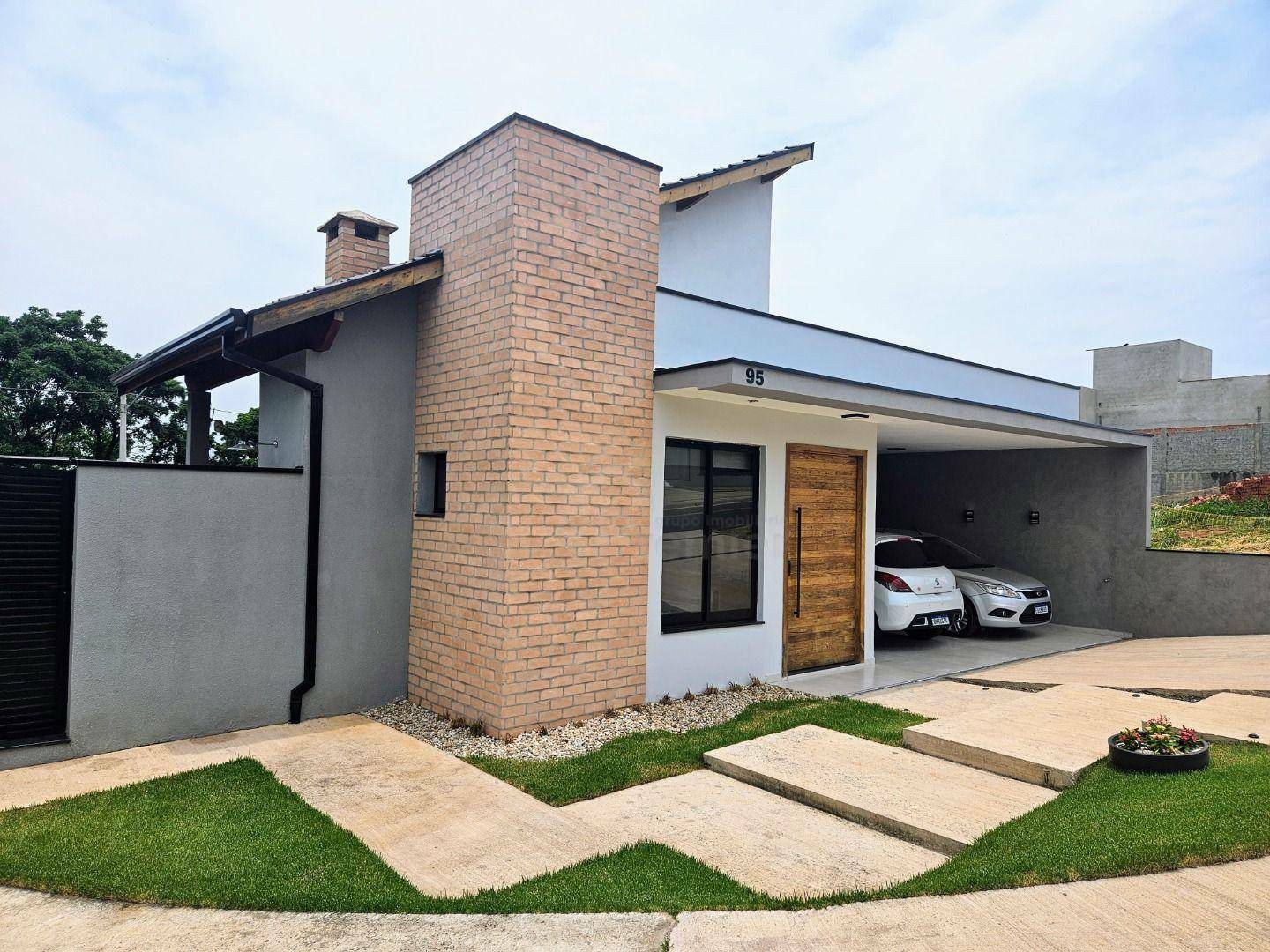 Casa de Condomínio à venda com 4 quartos, 157m² - Foto 2