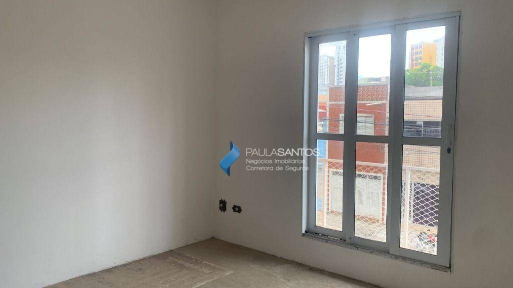 Casa à venda e aluguel com 3 quartos, 244m² - Foto 8