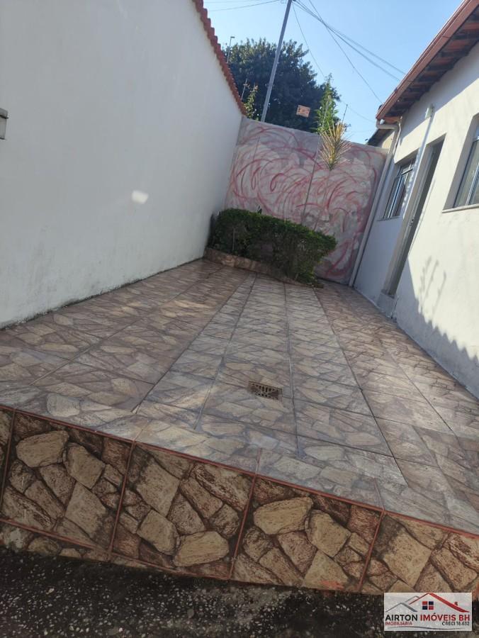 Casa à venda com 2 quartos, 120m² - Foto 5