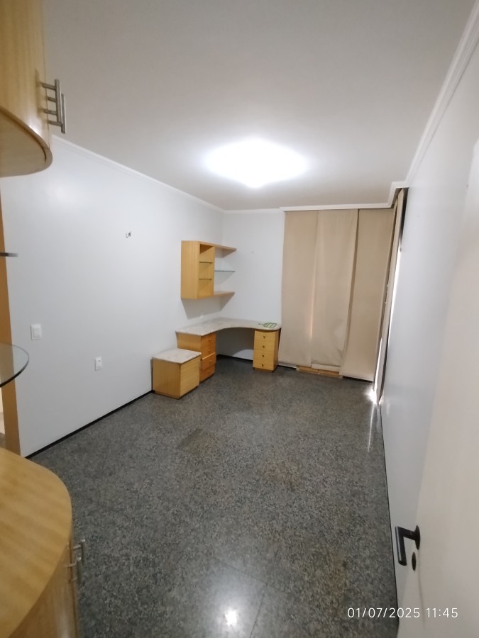 Apartamento para alugar com 3 quartos, 197m² - Foto 38