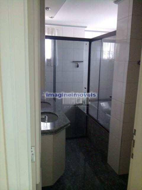 Apartamento à venda com 3 quartos, 202m² - Foto 10