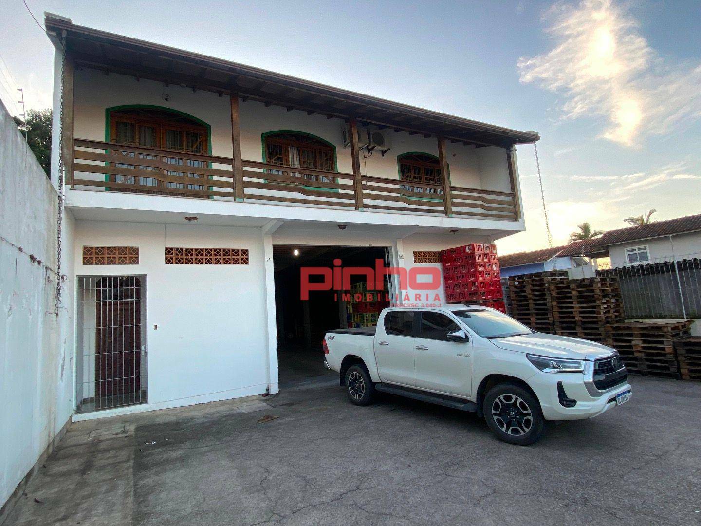 Depósito-Galpão-Armazém para alugar, 200m² - Foto 1