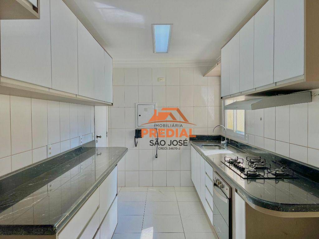 Apartamento à venda com 3 quartos, 110m² - Foto 10