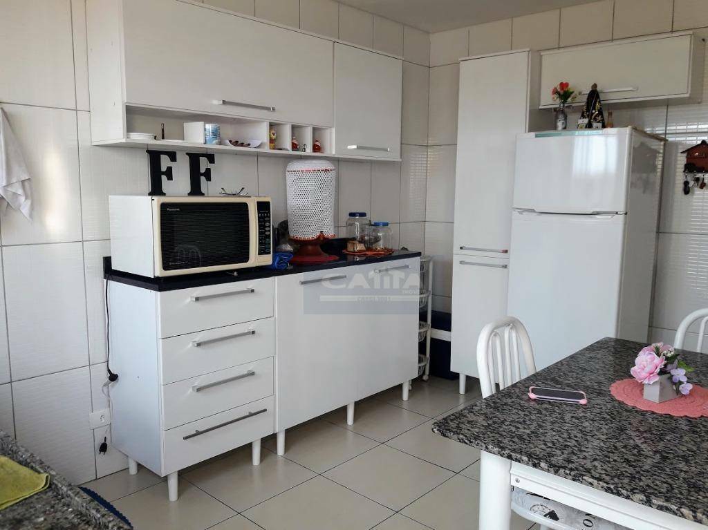 Sobrado à venda com 3 quartos, 100m² - Foto 13