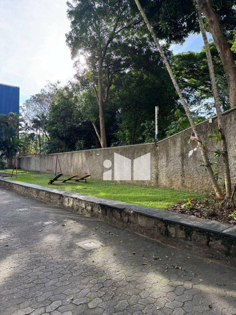 Apartamento para alugar com 3 quartos, 100m² - Foto 11