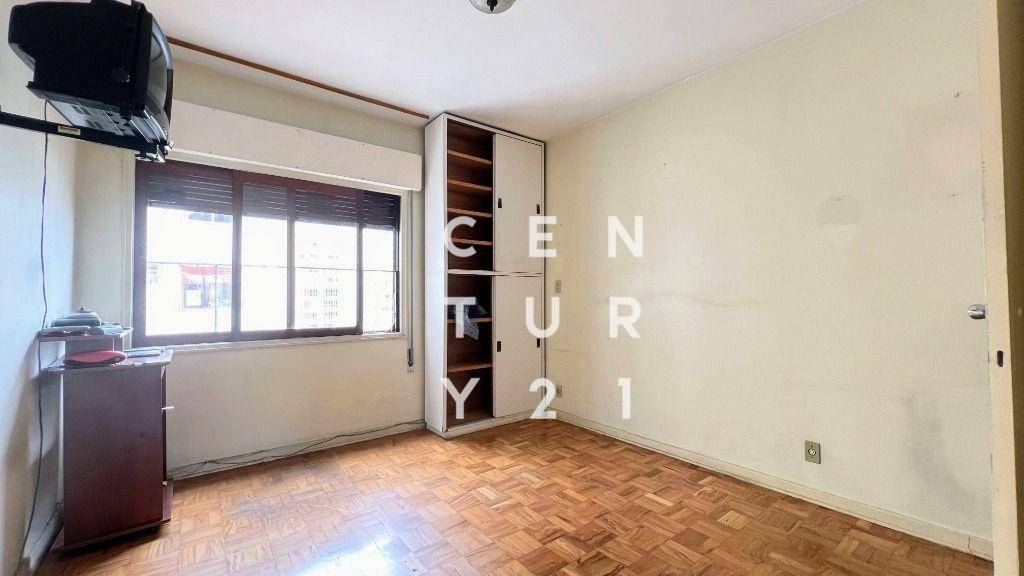 Apartamento à venda com 3 quartos, 180m² - Foto 22