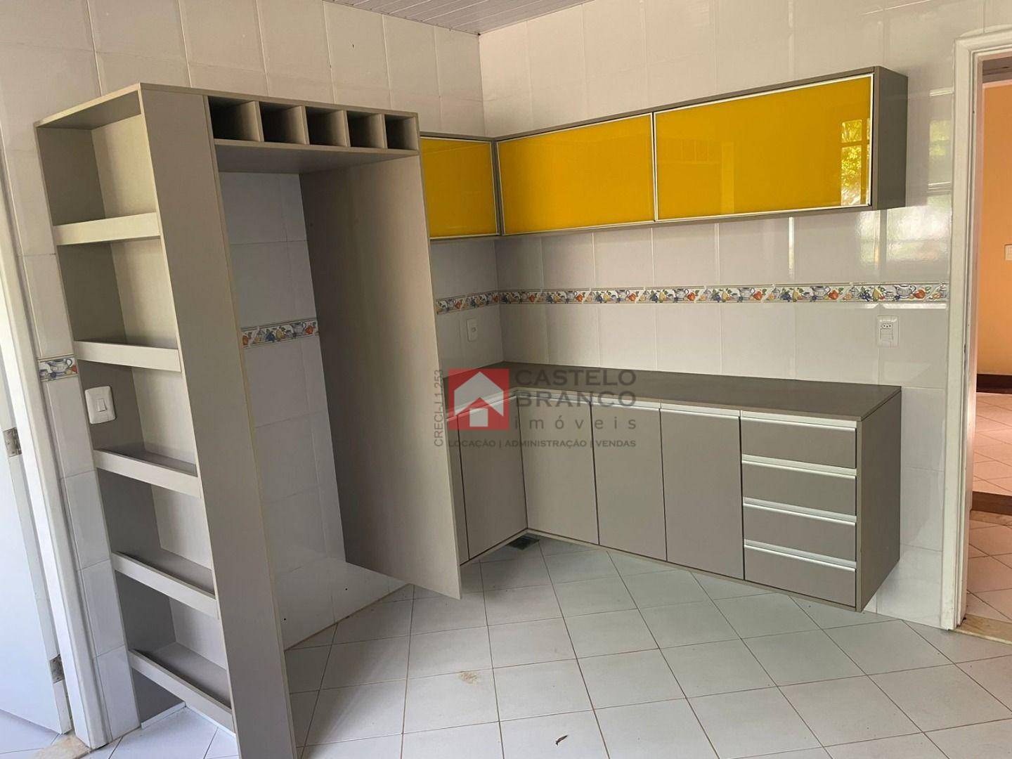 Casa de Condomínio à venda e aluguel com 3 quartos, 208m² - Foto 25
