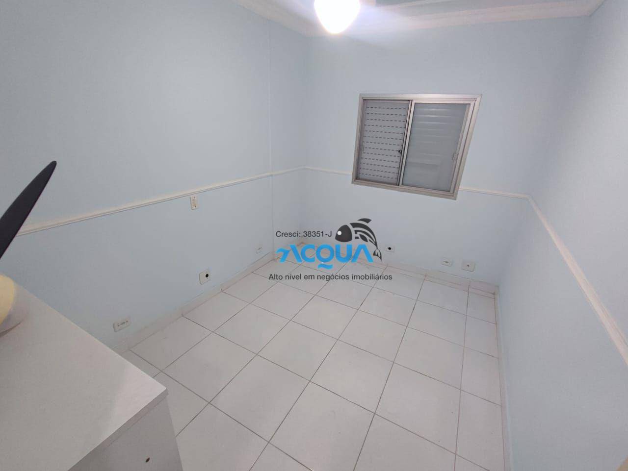 Apartamento à venda com 2 quartos, 70m² - Foto 4