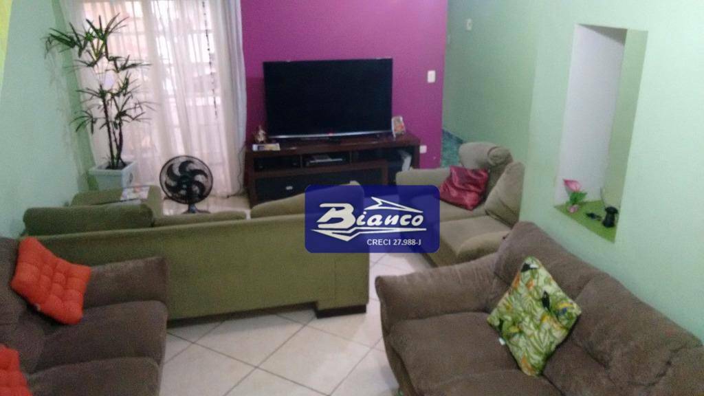 Sobrado à venda com 3 quartos, 190m² - Foto 2