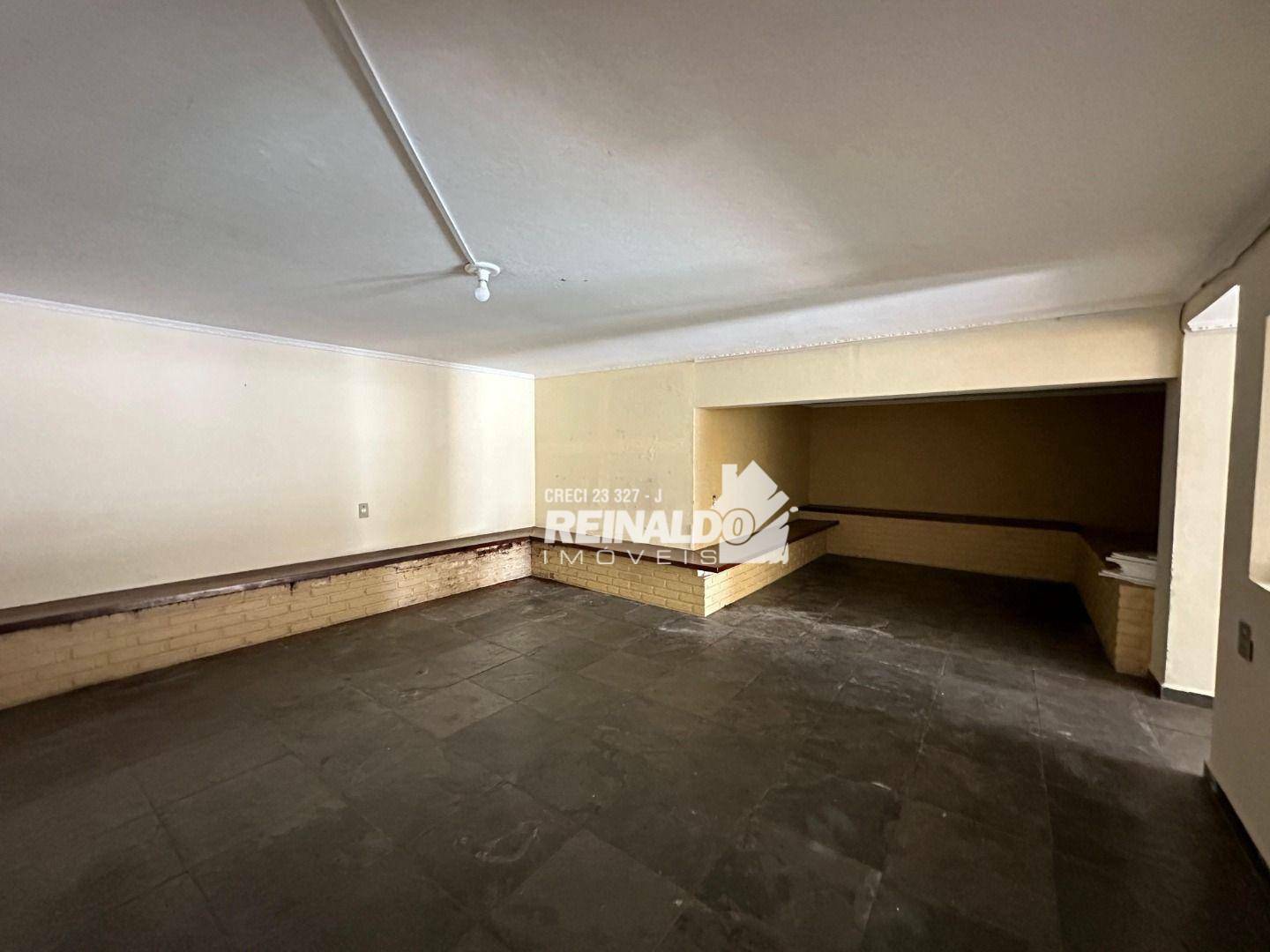 Casa para alugar com 3 quartos, 315m² - Foto 28