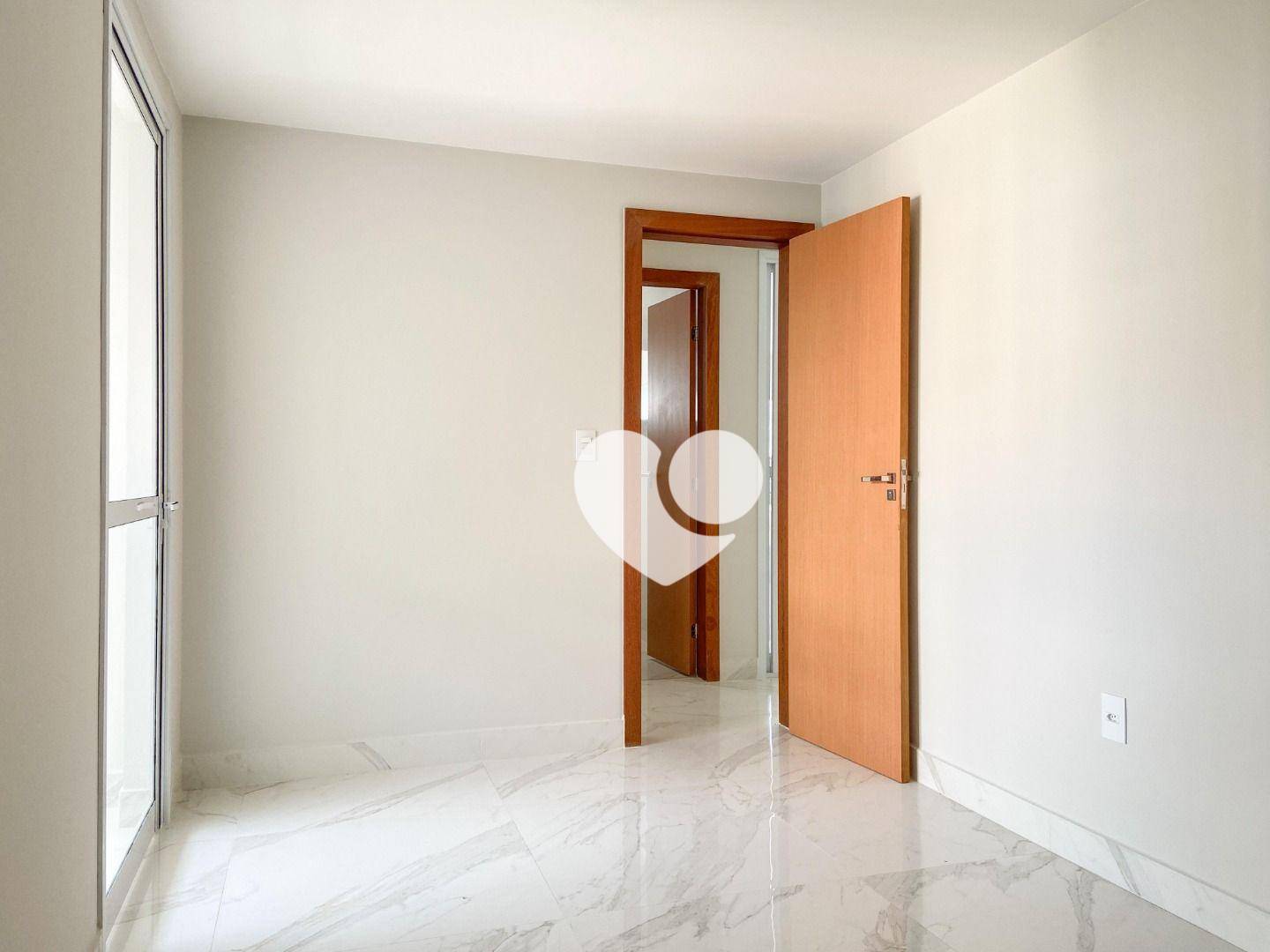 Apartamento à venda com 2 quartos, 72m² - Foto 18