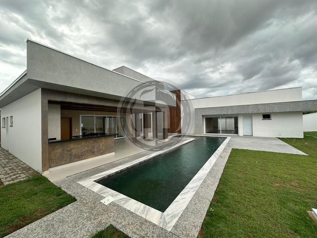 Casa de Condomínio à venda com 4 quartos, 393m² - Foto 1