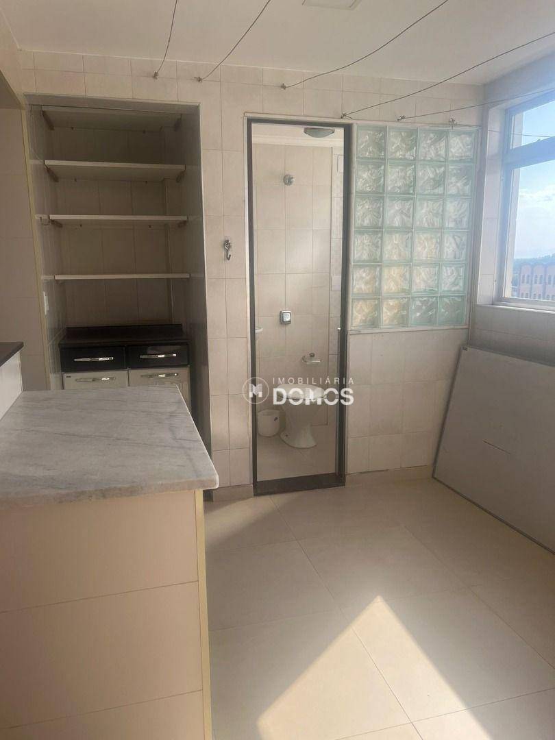 Apartamento à venda com 3 quartos, 170m² - Foto 27