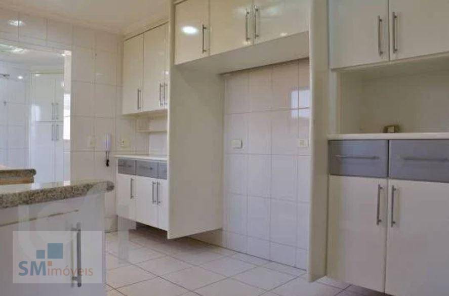 Apartamento à venda com 3 quartos, 196m² - Foto 2