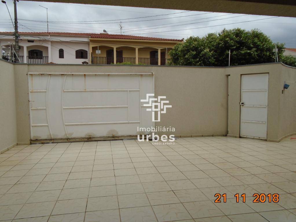 Casa à venda com 3 quartos, 191m² - Foto 2