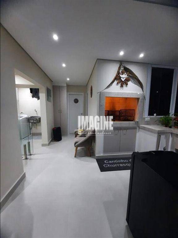 Cobertura à venda com 3 quartos, 140m² - Foto 4