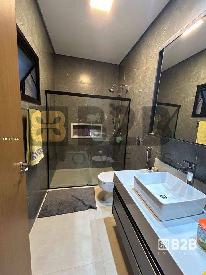 Casa à venda com 3 quartos, 300m² - Foto 14