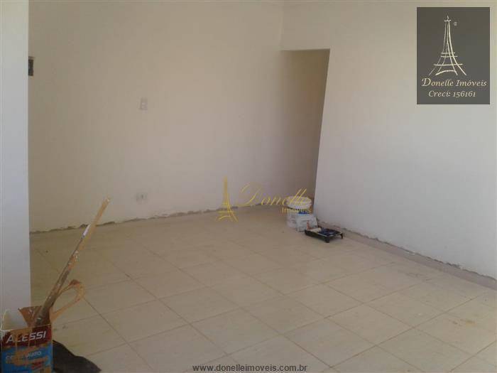 Casa à venda com 2 quartos, 56m² - Foto 12