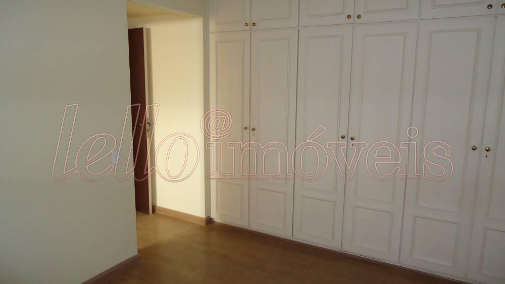 Apartamento para alugar com 3 quartos, 202m² - Foto 20