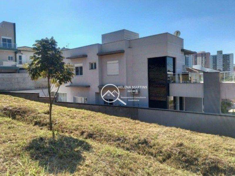 Sobrado à venda com 3 quartos, 258m² - Foto 2