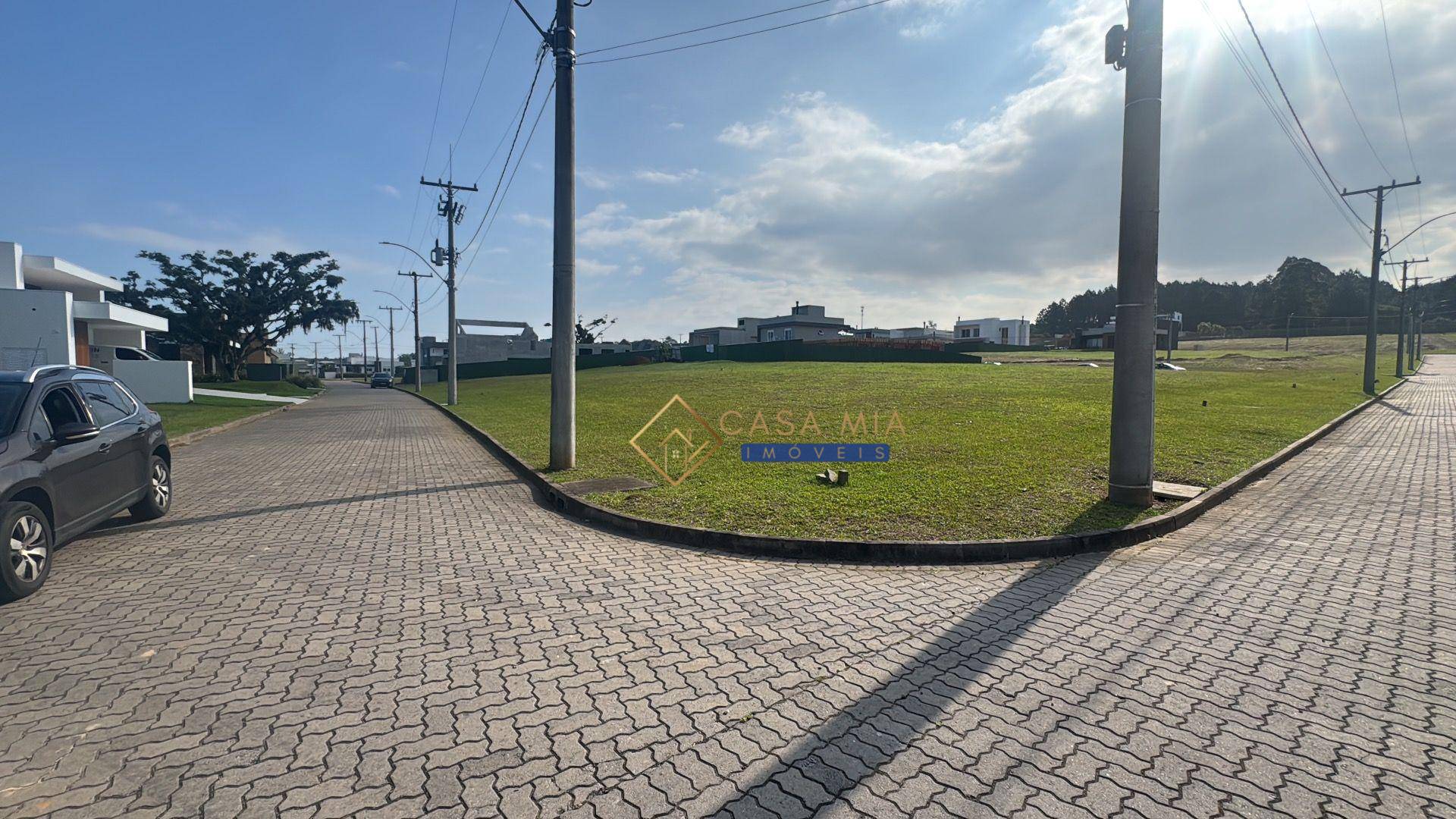 Loteamento e Condomínio, 530 m² - Foto 1