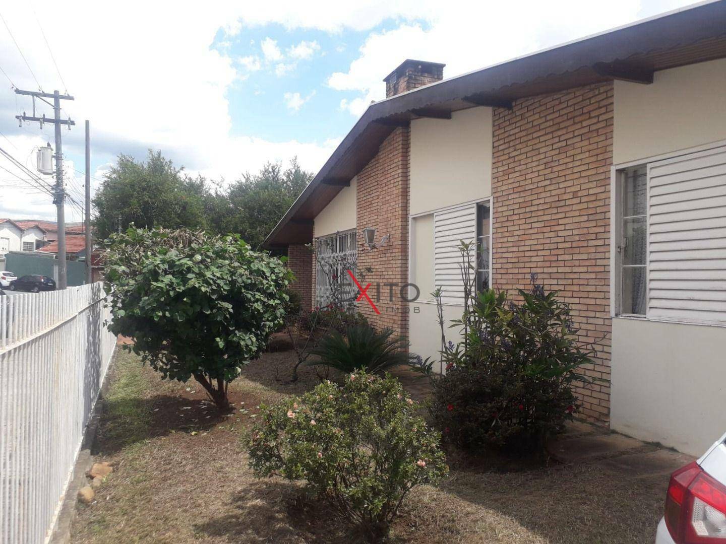 Casa à venda e aluguel com 4 quartos, 230m² - Foto 5