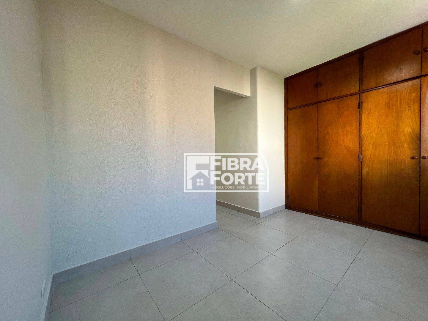 Apartamento para alugar com 1 quarto, 40m² - Foto 13