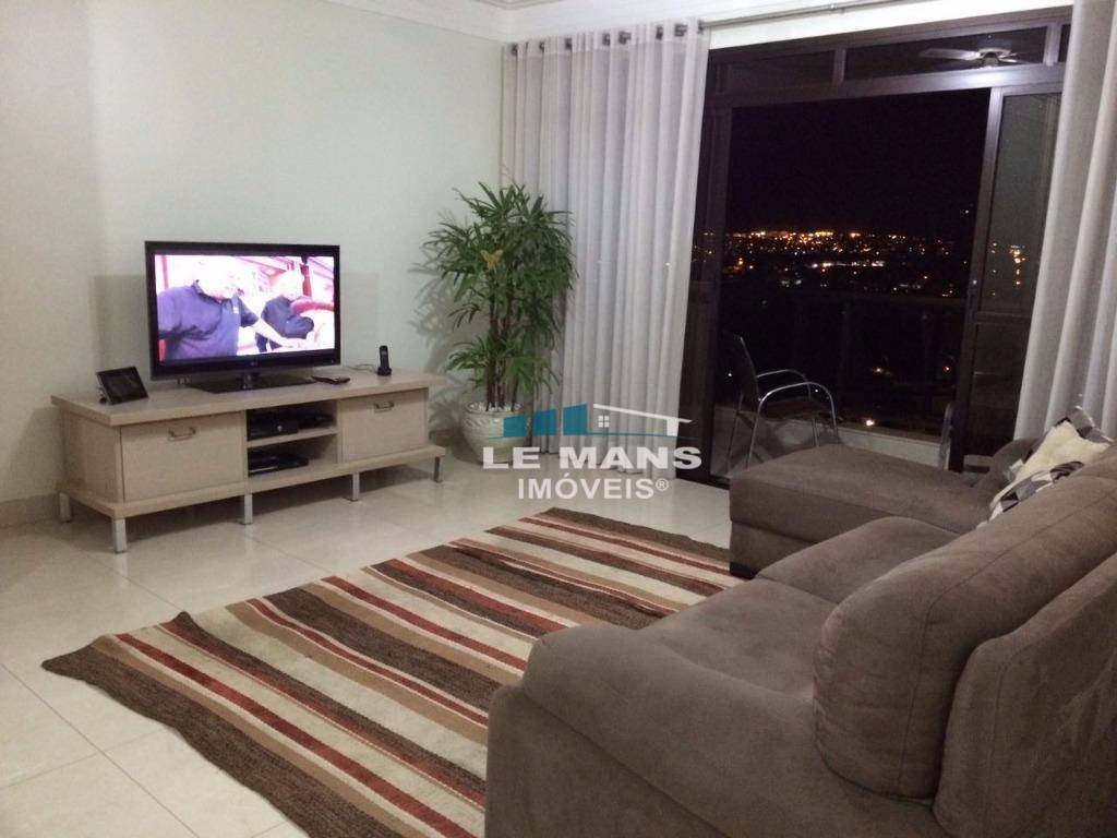 Apartamento à venda com 3 quartos, 140m² - Foto 1