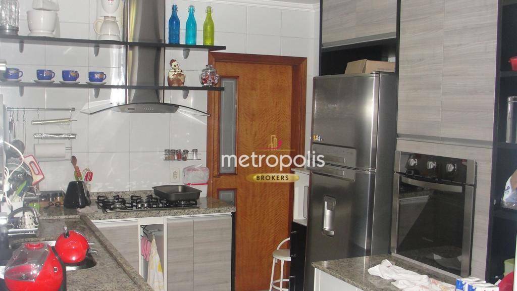 Casa à venda com 4 quartos, 240m² - Foto 12