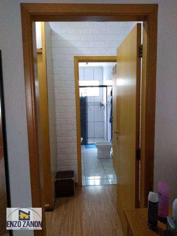 Casa à venda com 3 quartos, 240m² - Foto 17