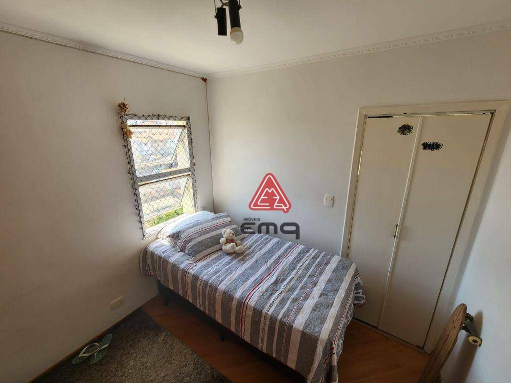 Apartamento para alugar com 3 quartos, 70m² - Foto 4