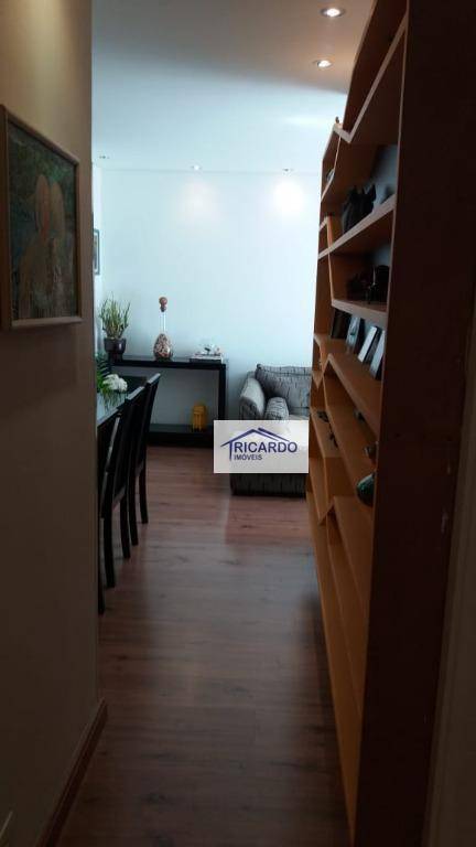 Apartamento à venda com 3 quartos, 78m² - Foto 7