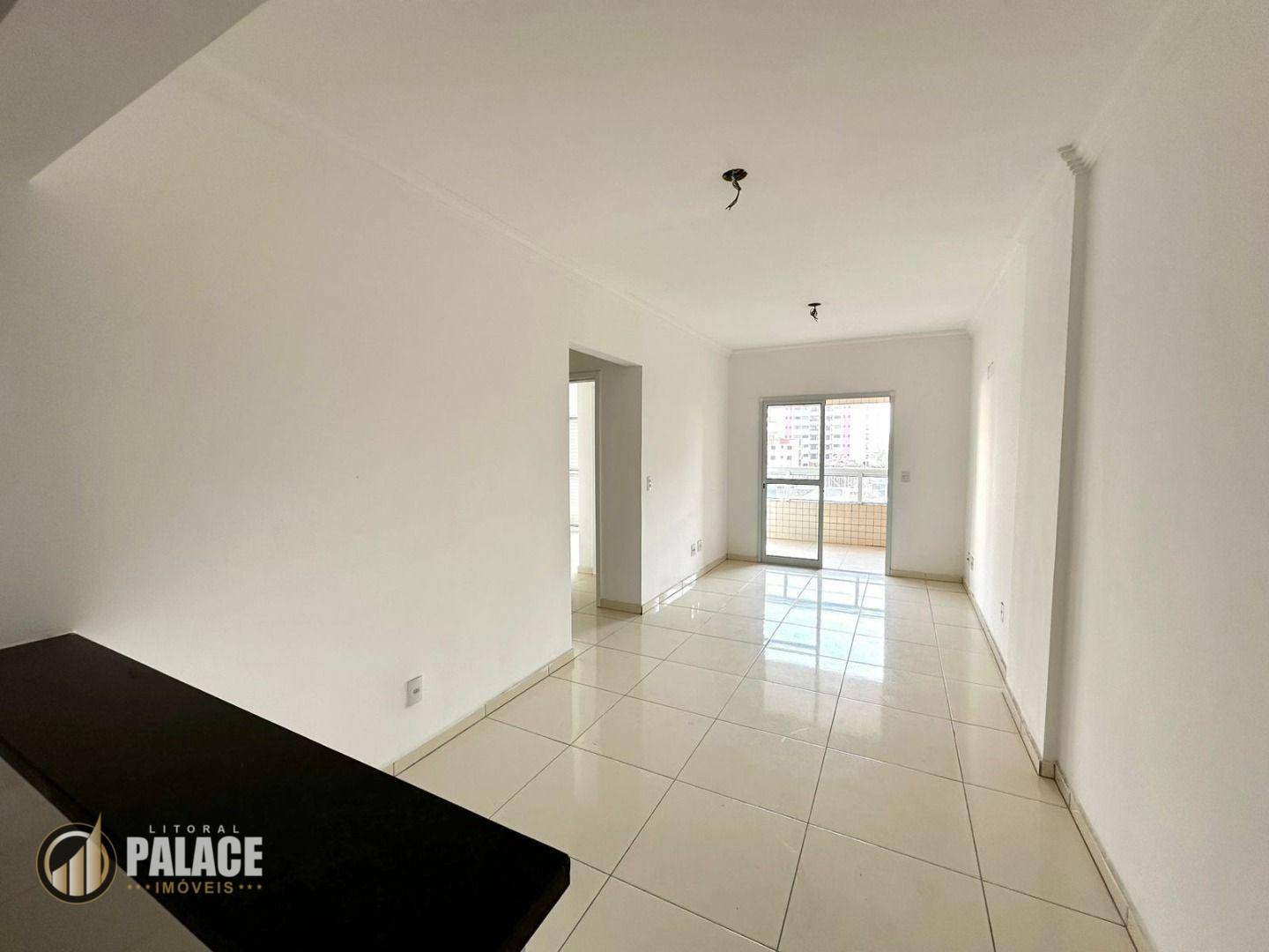 Apartamento à venda com 2 quartos, 77m² - Foto 1