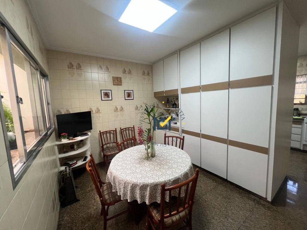 Casa, 3 quartos, 246 m² - Foto 5