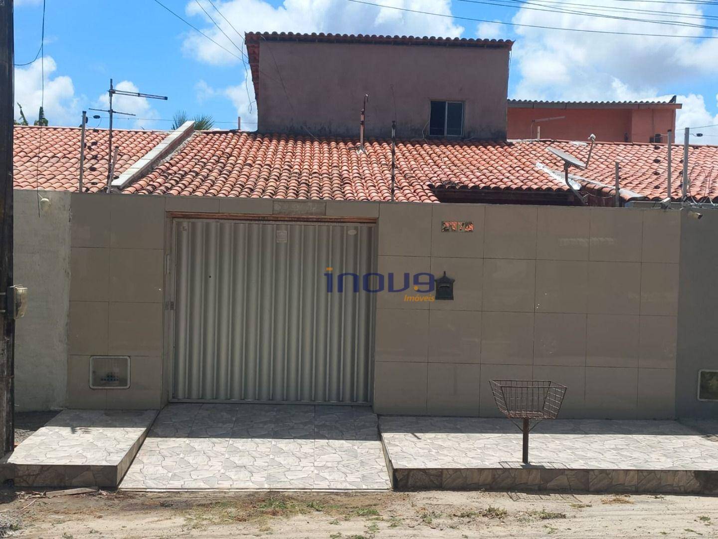 Casa, 4 quartos, 48 m² - Foto 1