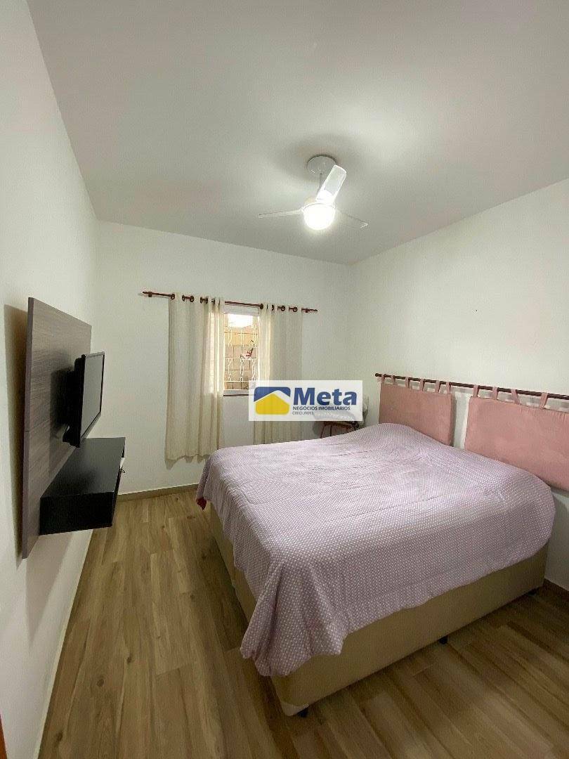 Casa à venda com 3 quartos, 180m² - Foto 15