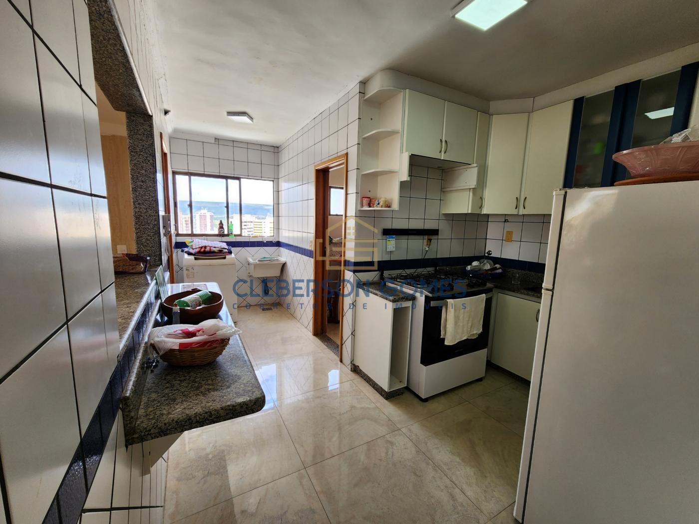 Apartamento à venda com 4 quartos, 240m² - Foto 29