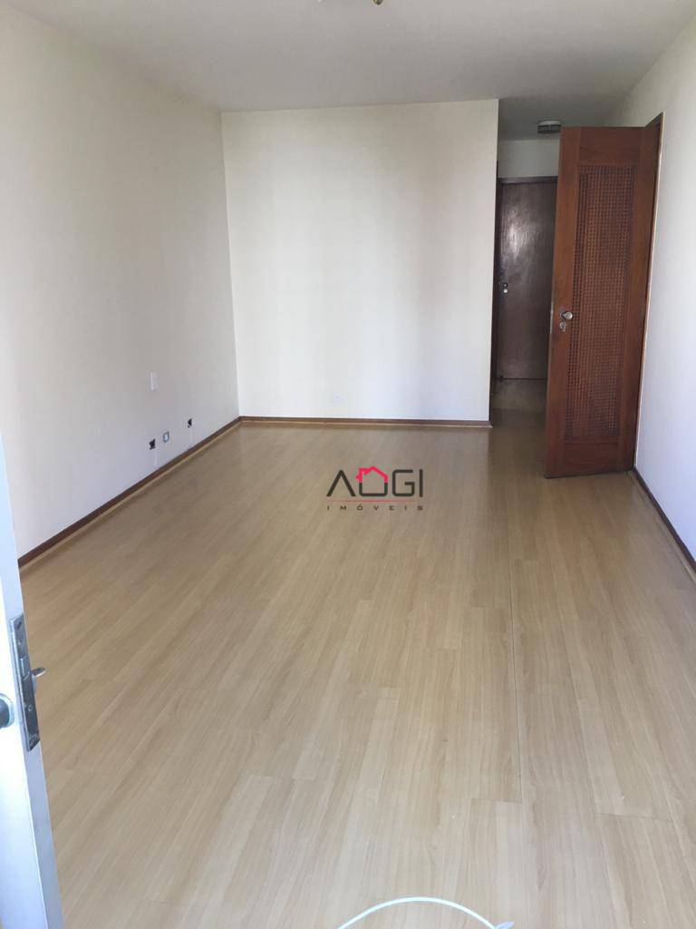 Apartamento para alugar com 3 quartos, 97m² - Foto 15